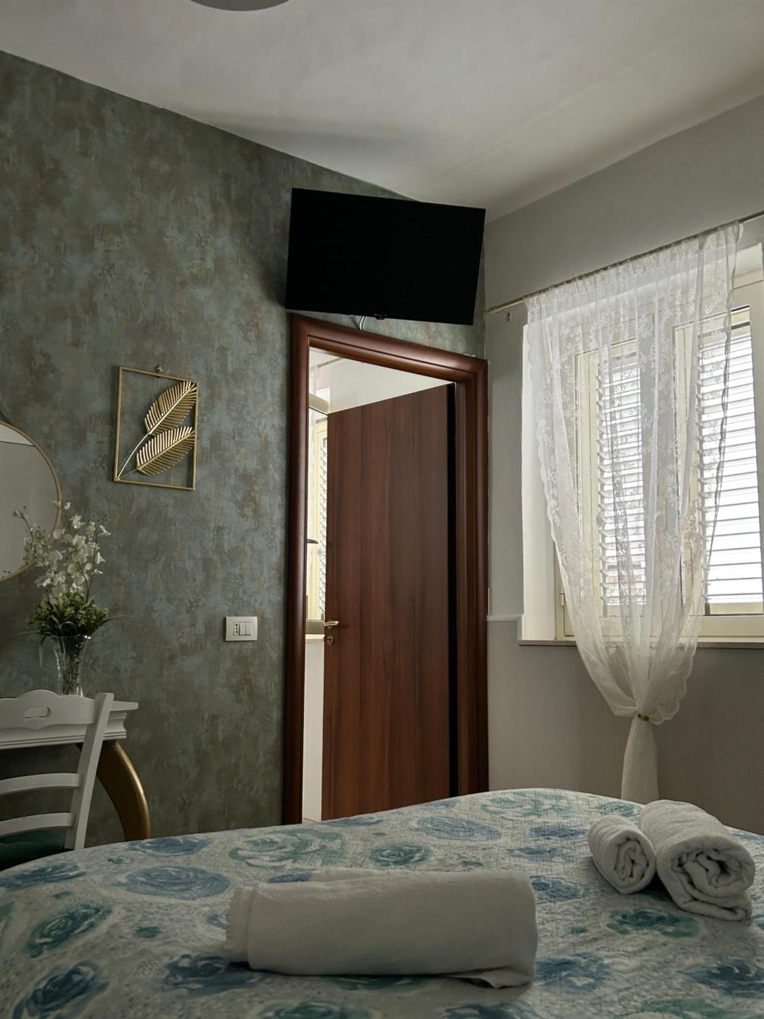 La Finestrella Apartment Giardina Gallotti Exterior foto
