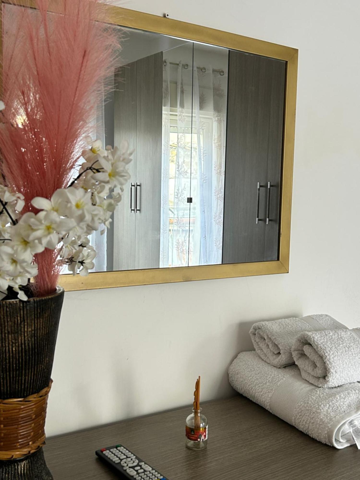 La Finestrella Apartment Giardina Gallotti Exterior foto